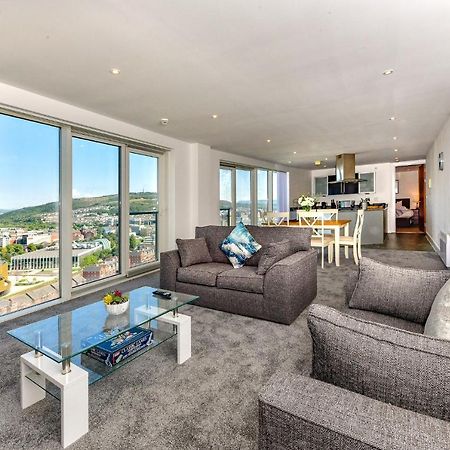 Just Stay Wales - Meridian Tower Marina & City View - 2 Bed Apartment Σουόνσι Εξωτερικό φωτογραφία